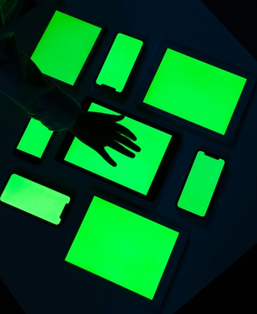 latest-touch-technology-with-green-light